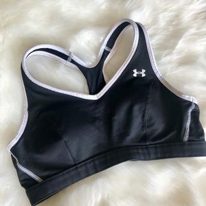 Black Under Armour Sports Bra Sz Small 30-32
